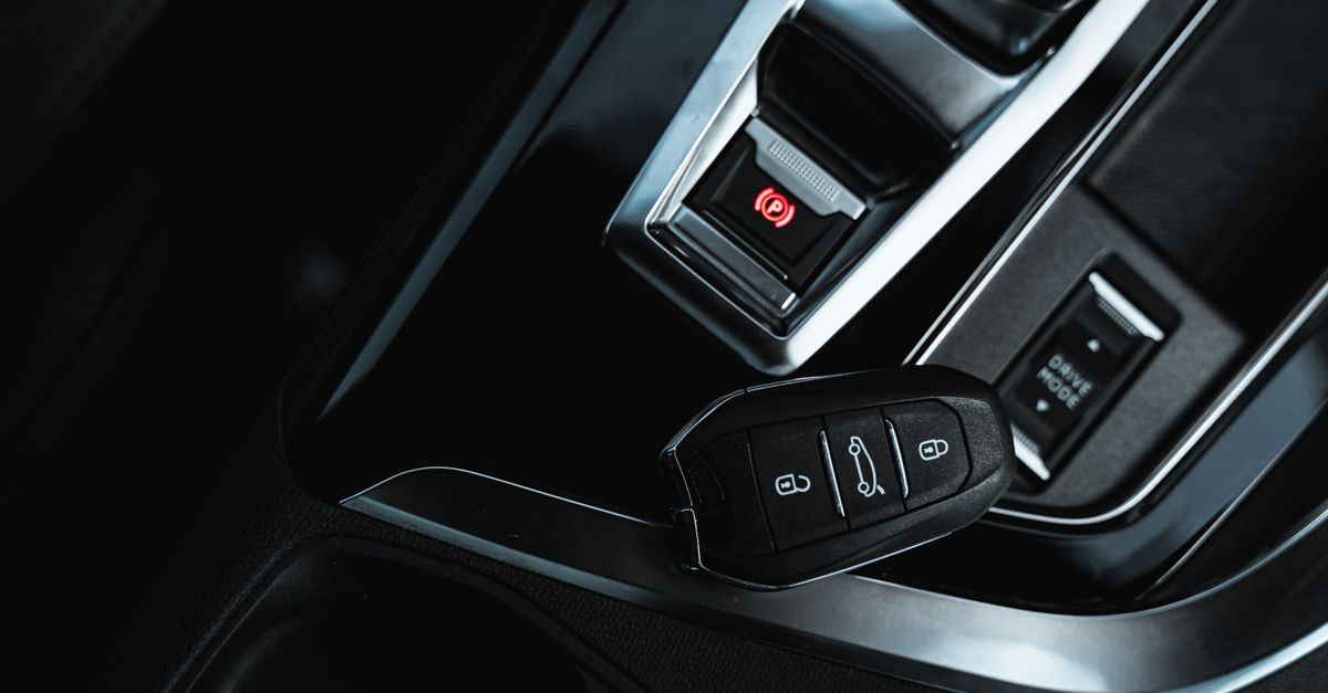 Ford car key fob — Hank Locksmith NJ