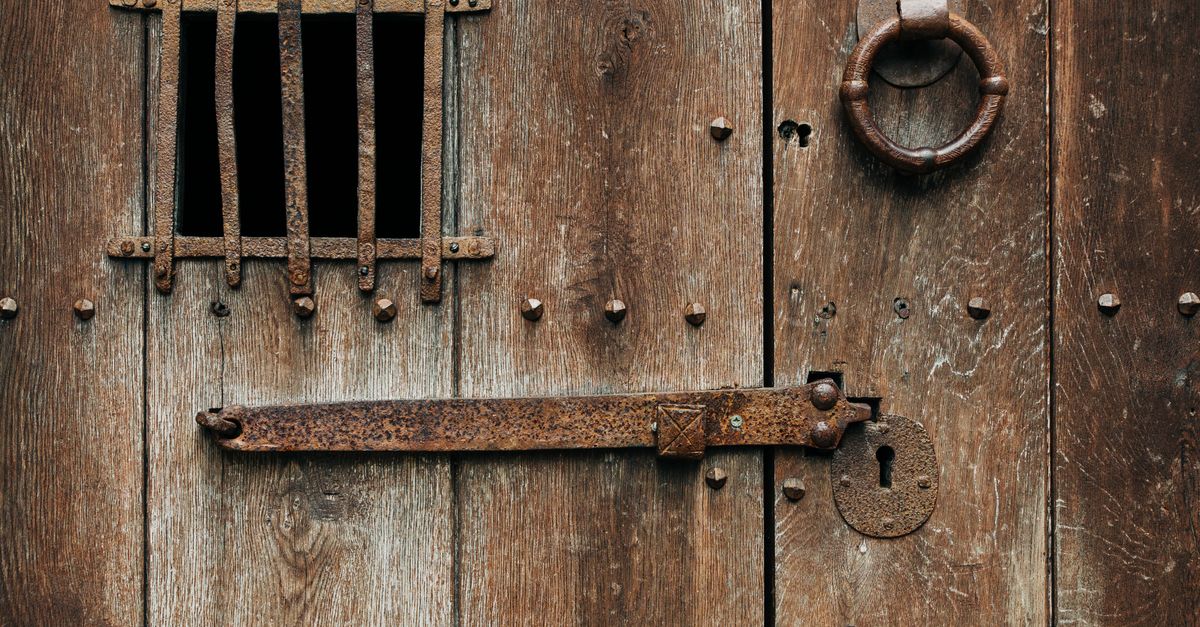 5 Signs Your Mortise Lock Needs Repair Before It Traps You Inside — Hank Locksmith NJ
